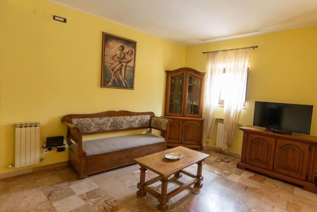 Caldora Apartment LʼAquila Екстериор снимка